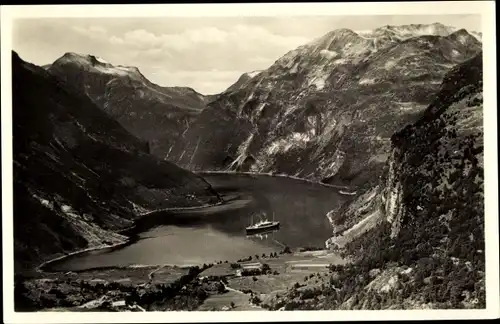 Ak Norwegen, Utsigt over Geirangerfjorden