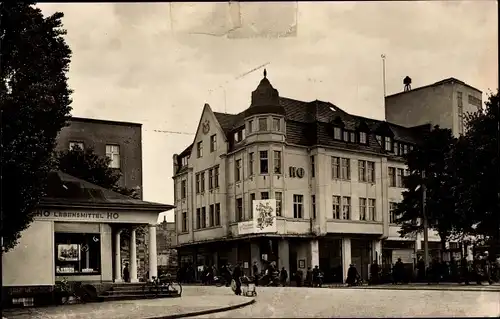 Ak Senftenberg in der Niederlausitz, HO Kaufhaus, HO Lebensmittelgeschäft