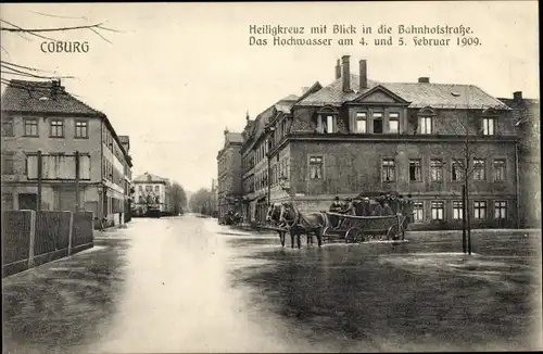 Ak Coburg in Oberfranken, Heiligkreuz mit Blick in die Bahnhofstraße, Hochwasser 1909