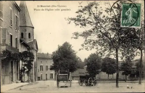 Ak Nantiat Haute Vienne, PLace de l'Eglise (côte gauche)