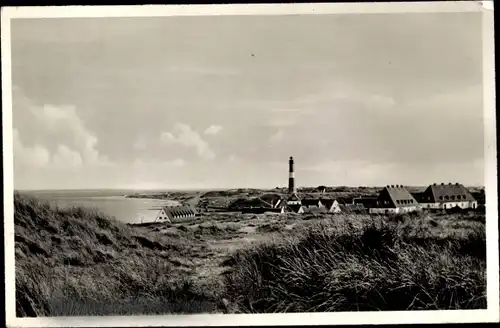 Foto Ak Hörnum auf Sylt Nordfriesland, Blick aus den Dünen nach Häusern und Leuchtturm