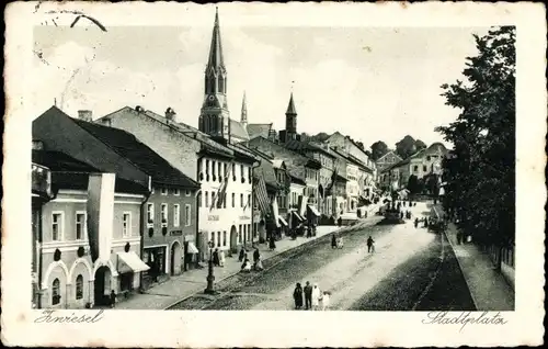 Ak Zwiesel im Bayerischen Wald, Stadtplatz, Geschäfte, Kirche, Passanten