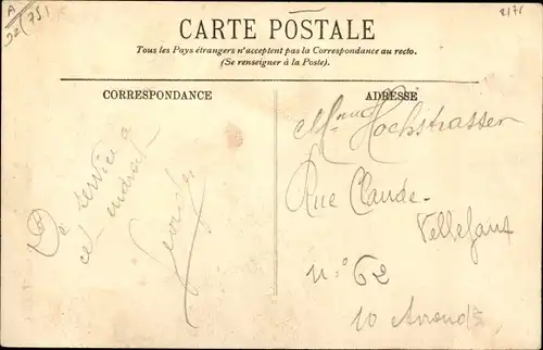 Ak Paris XVIII. Buttes Montmartre, Le Chevalier, Sacre Coeur