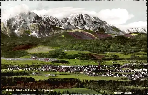 Ak Freilassing in Oberbayern, Panorama vom Ort mit Staufen und Zwiesel