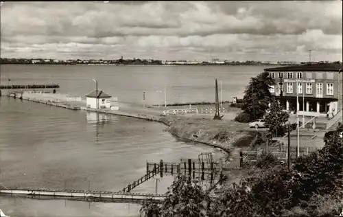 Ak Altefähr auf Rügen, Blick zum Hotel Putbus