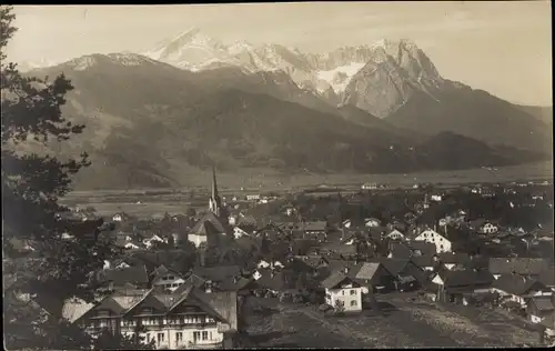 Foto Ak Garmisch Partenkirchen in Oberbayern, Panorama