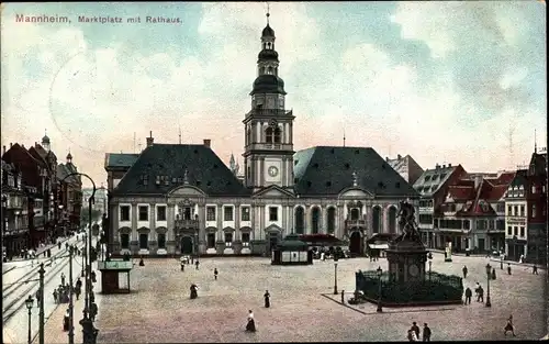Ak Mannheim in Baden, Marktplatz mit Rathaus, Denkmal, Schienen