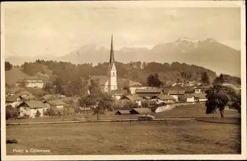 Ak Prien am Chiemsee Oberbayern, Teilansicht mit Kirche