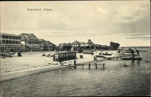 Ak Ostseebad Niendorf Timmendorfer Strand, Blick auf den Strand