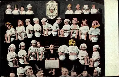 Ak Öffentliche Sitzung, Kinder auf Nachttöpfen, Fotomontage, Wanduhr