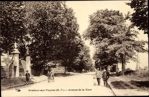 Ak Oradour sur Vayres Haute Vienne, Avenue de la Gare