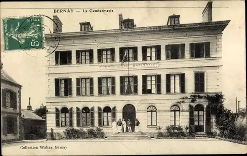 Ak Bernay Eure, La Gendarmerie