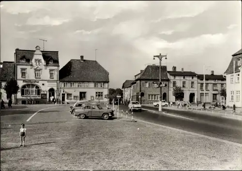 Ak Neubukow Mecklenburg Vorpommern, Marktplatz, Filmtheater