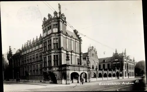 Ak Arnhem Gelderland Niederlande, Gemeindehaus