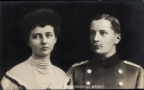 Ak Eitel Friedrich Prinz von Preußen, Sophie Charlotte von Oldenburg, Portrait, Uniform