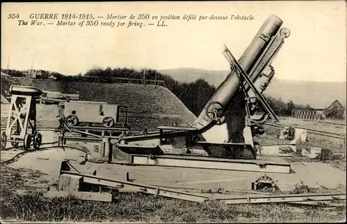 Ak Guerre 1914,1915, Mortier de 350 en position defile par dessous l'obstacle