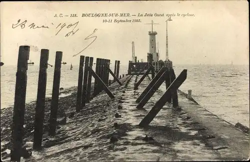 Ak Boulogne sur Mer Pas de Calais, La Jetee Ouest apres le cyclone, 1903