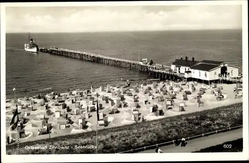 Ak Ostseebad Zinnowitz auf Usedom, Strand und Seebrücke