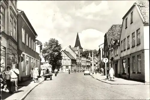 Ak Wittenburg in Mecklenburg, Große Straße, Passanten