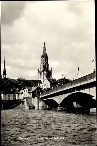 Ak Konstanz am Bodensee, Rheinbrücke und Münster