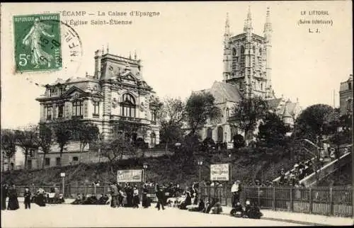 Ak Fécamp Seine Maritime, La Caisse d'Epargne et l'Eglise St. Etienne