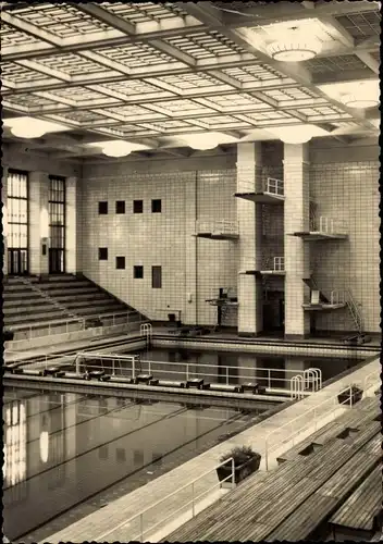 Ak Rostock in Mecklenburg Vorpommern, Hallenschwimmbad Neptun, Sprungturm