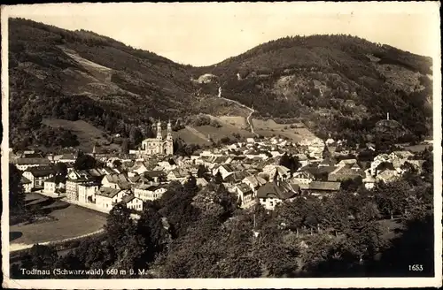 Ak Todtnau Schwarzwald, Panoramablick auf den Ort mit Landschaft