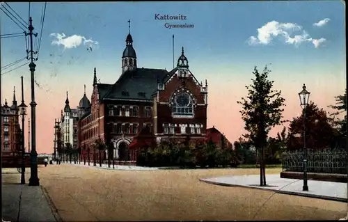 Ak Katowice Kattowitz Oberschlesien, Wilhelmsplatz mit Zwei Kaiserdenkmal, Gymnasium