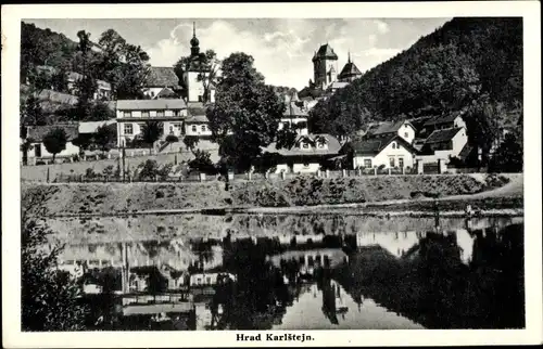 Ak Karlštejn Karlstein Mittelböhmen, Hrad, Teilansicht mit Kirche, Burg