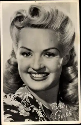 Ak Schauspielerin Betty Grable, Portrait