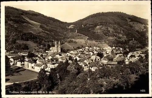 Ak Todtnau Schwarzwald, Panoramablick auf den Ort mit Landschaft