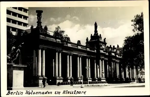 Foto Ak Berlin Schöneberg, Kolonnaden im Kleistpark