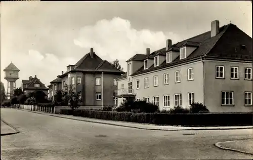 Ak Groitzsch in Sachsen, Friedrich Ebert Straße mit Landambulatorium