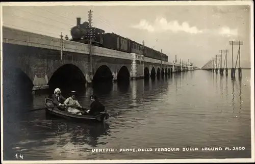 Ak Venezia Venedig Veneto, Ponte della ferrovia sulla Laguna