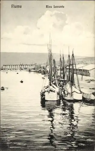 Ak Rijeka Fiume Kroatien, Riva Levante, Hafen