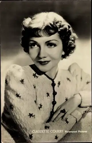 Ak Schauspielerin Claudette Colbert, Portrait