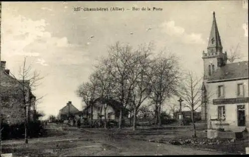 Ak Chambérat Allier, Rue de la Poste