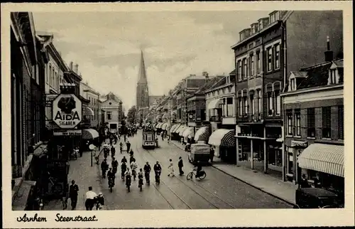 Ak Arnhem Gelderland Niederlande, Steenstraat, Aida Sigaren, Straßenbahnen