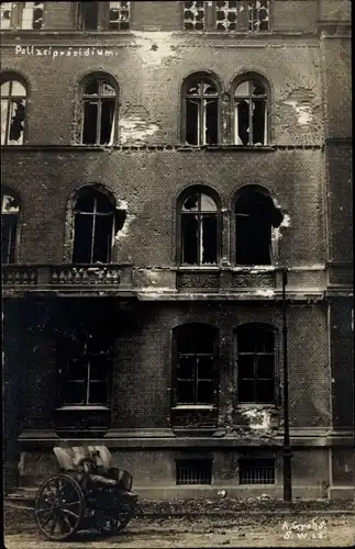 Foto Ak Berlin, Straßenkämpfe, Generalstreiks, Polizeipräsidium, Spartakusaufstand 1919