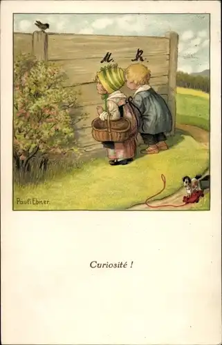 Künstler Ak Ebner, Pauli, Curiosité, Kinder schauen durch einen Spalt im Zaun