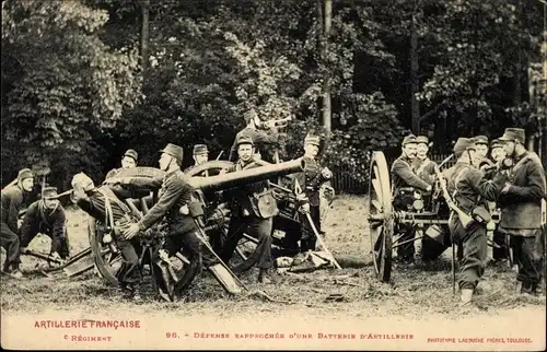 Ak Artillerie Francaise, Batterie, Geschütz, Französische Soldaten