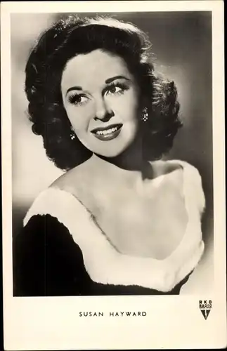 Ak Schauspielerin Susan Hayward, Portrait