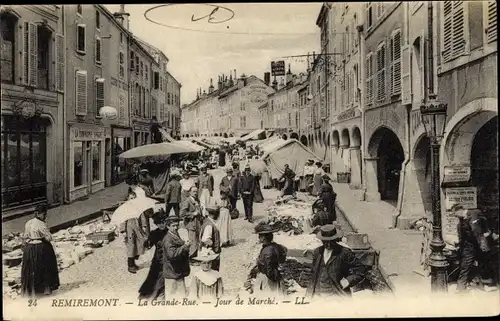 Ak Remiremont Lothringen Vosges, La Grande Rue, Jour de Marché