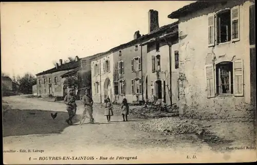 Ak Rouvres en Xaintois Vosges, Rue de Petrograd