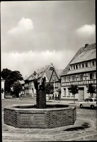 Ak Barth in Mecklenburg Vorpommern, Markt, Brunnen