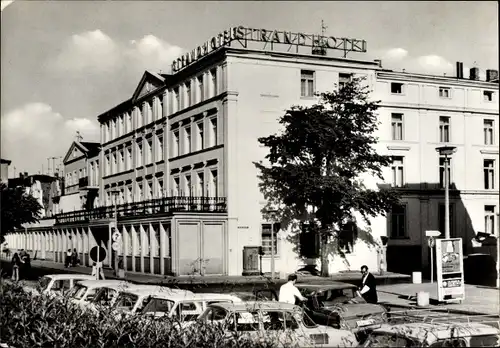 Ak Ostseebad Warnemünde Rostock, HO Gaststätte Strandhotel, Seestraße 12