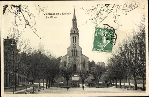 Ak Vernaison Rhône, La Place, Kirche