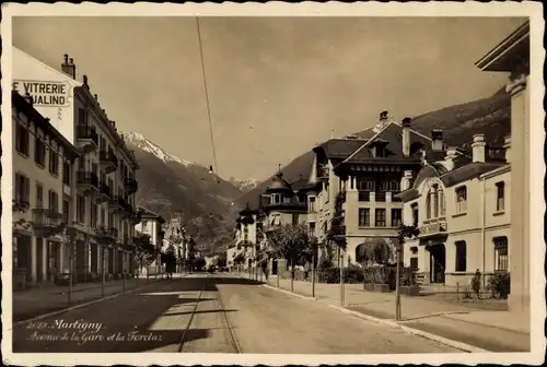 Ak Martigny Kanton Wallis, Avenue de la Gare et la Forclaz