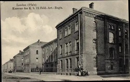 Ak Landau in der Pfalz, Kaserne, K. b. 12. Feld Art. Regt.