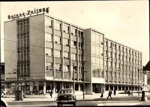 Ak Hansestadt Rostock, Ostsee Zeitung am Steintor